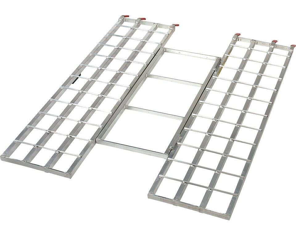 Polaris Lightweight Aluminum Tri-Fold Ramps 183 cm x 130 cm Capacity for up to 680.7 kg